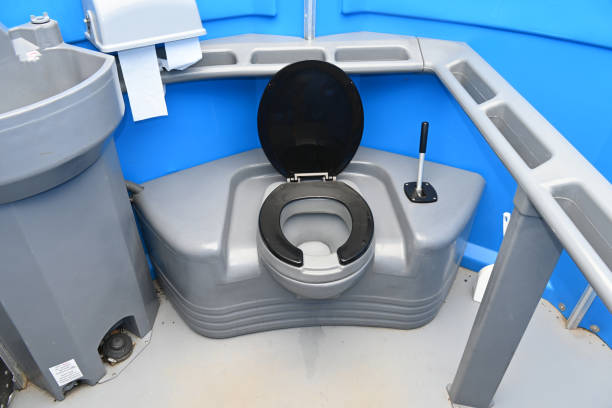 Best Portable restroom trailer rental  in Collierville, CA